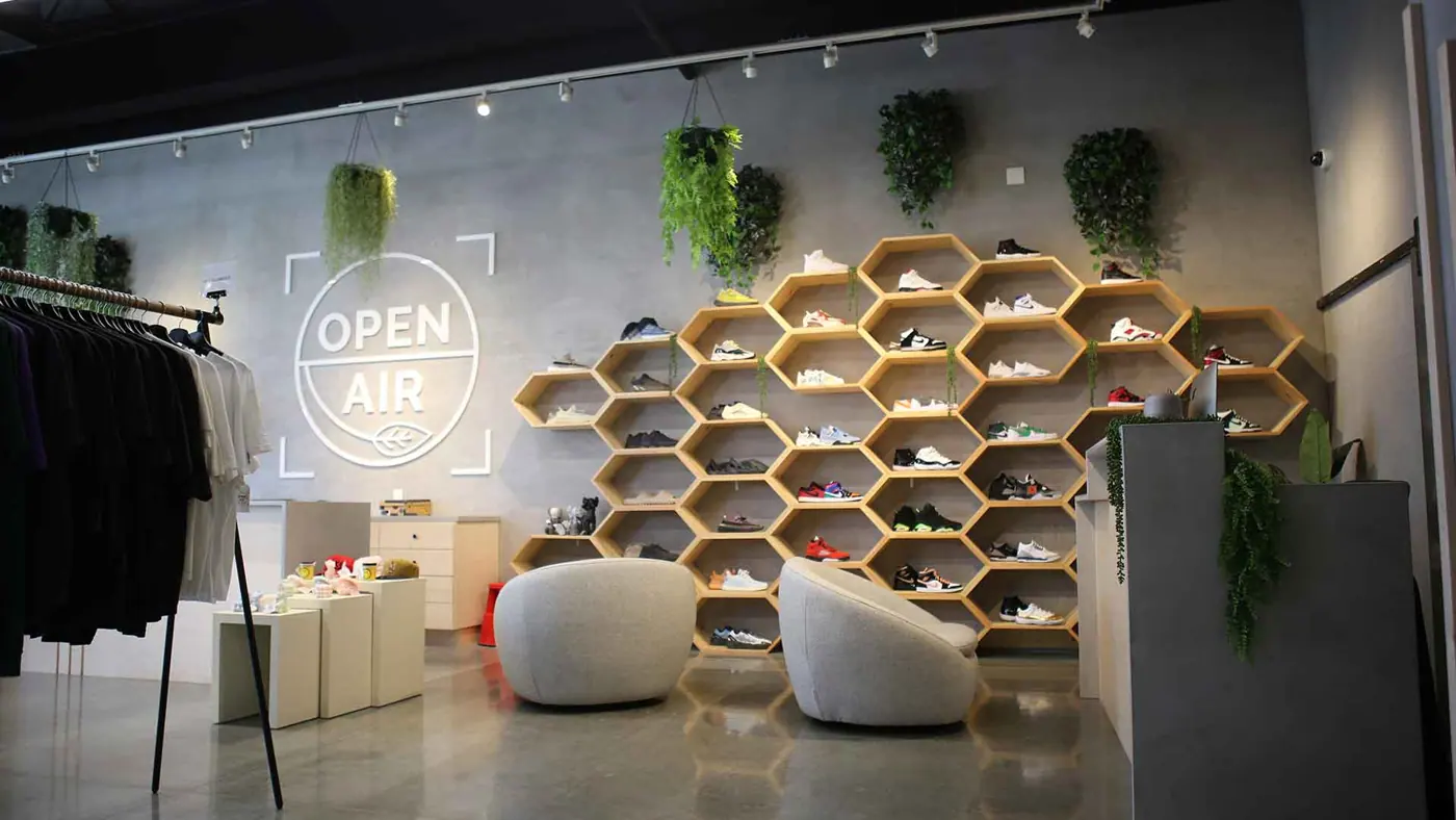 Open Air Vintage Retail Store